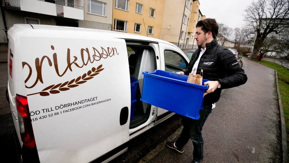 Brödleveranser. Leo Gilliland har startat företaget Bagerikassen som ska leverera färskt bröd hem till Uppsalaborna om morgnarna.
