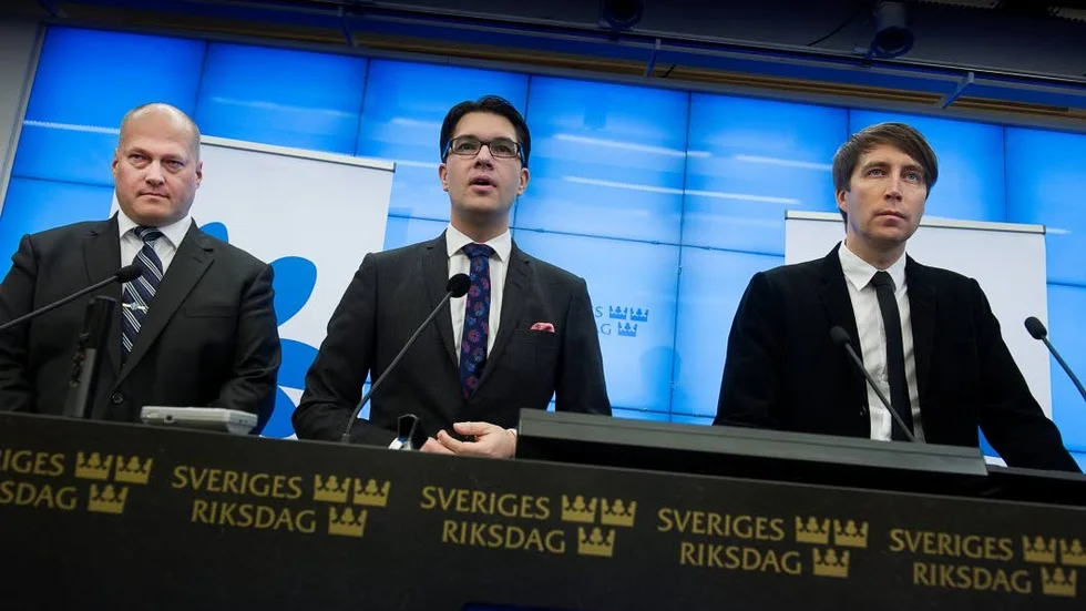 Plantskola. Sverigedemokraterna uppstod ur det rasistiska Bevara Sverige svenskt, och har fungerat som plantskola för de nazistiska grupperna.