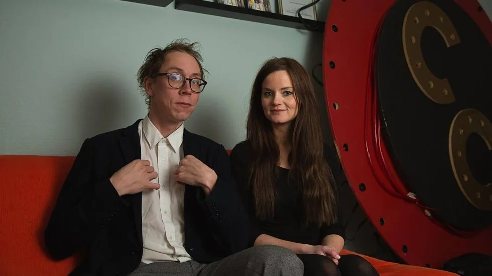 Radioprofiler. Kringlan Svensson och Nanna Johansson skriver inte bara böcker ihop, de leder också radiofrågesporten "Quizza med P3".