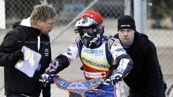 Miakel Teurnberg (t v) jobbar för att få ihop ett slagkraftigt lag i allsvenskan.