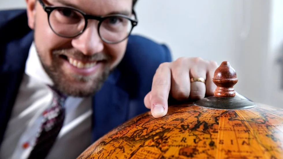 Jimmie Åkesson – självutnämnt orakel som vet var människor ”bör bo”.