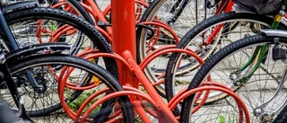 Brand i cykelställ i Enköping