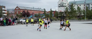 Sveriges måstematch på storbild i Luleå