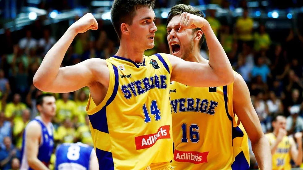 Förlust. Sveriges och Uppsala Baskets Alexander Lindqvist stod för 8 poäng i VM-kvalet mot Slovakien.