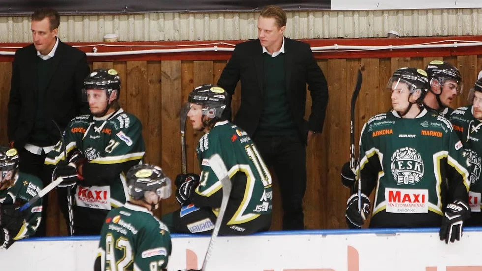 Nytt. Efter skador och avstängningar är Robert Kimby och ESK nöjda att få några tillskott i truppen.