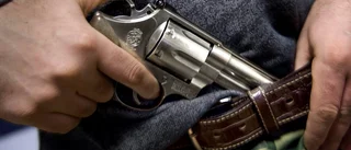 Man i 65-årsåldern åtalas för vapenbrott