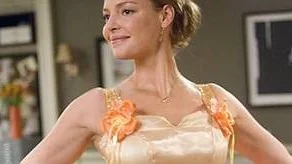 Hela garderoben full med brudtärneklänningar har Katherine heigls rollfigur Jane i 27 dresses.