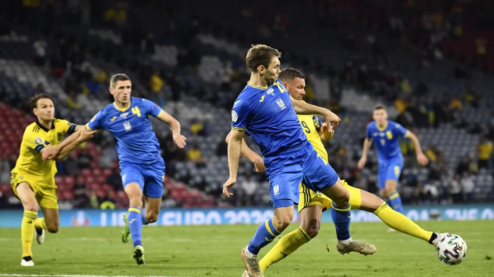 Ukraina mot Sverige i EM-åttondelsfinalen förra sommaren. Arkivbild.