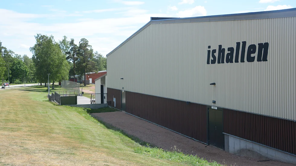 "De investeringar som görs nu kommer kommuninvånarna att ha nytta av i minst 50 år framåt. Oavsett om det handlar om en ishall, en simhall, en brandstation eller vad det nu kan vara. Det är så självklart att det inte skulle behöva sägas", skriver signaturen Sportintresserad. 