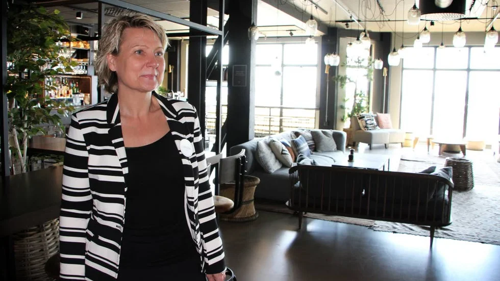 Christine Karmfalk, vd, är stolt över utseendet på nya Vildmarkshotellet, som fått en mer nordisk prägel än tidigare.