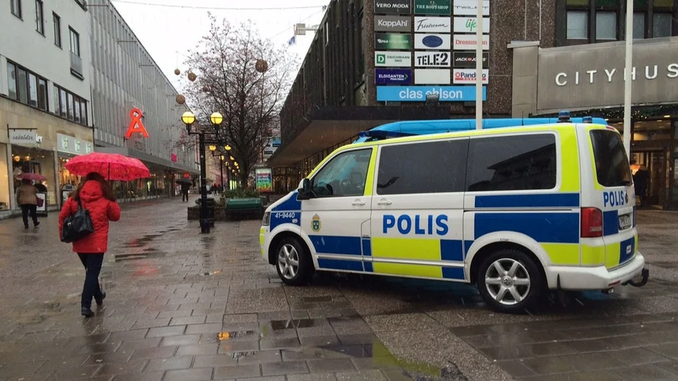 Polis