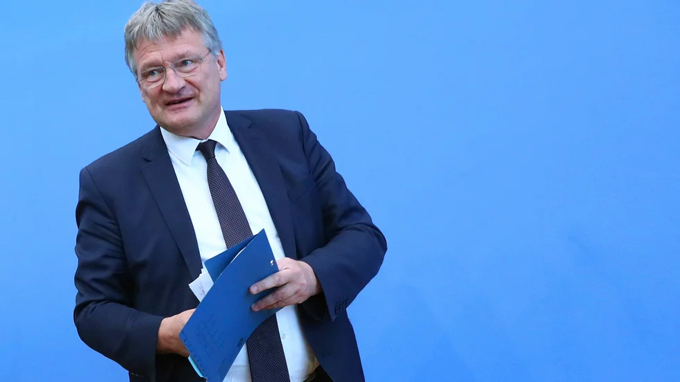 Högerextrema AFD:s tidigare ledare Jörg Meuthen har hoppat av i protest och nu blivit ersatt.