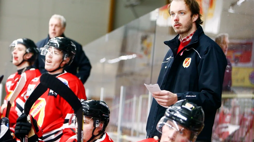 Lindentränaren Gustaf Länn fick se sitt lag både vinna och förlora på övertid i veckoslutets två matcher.