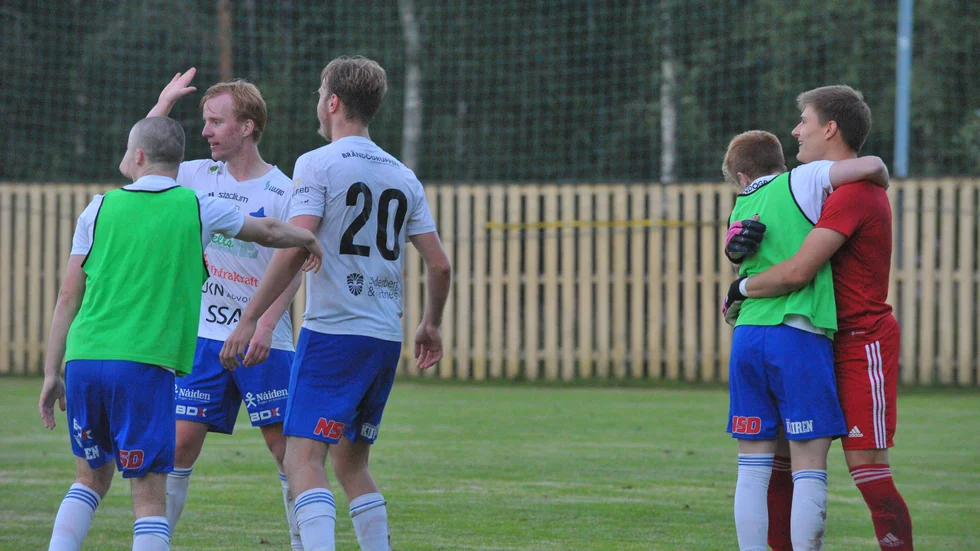 IFK Luleå Akademi vände och vann mot Luleå SK.
