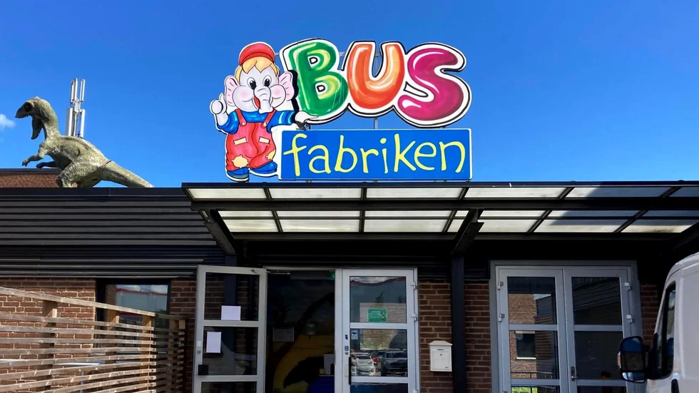 Busfabriken i Norrköping genomför en stor renovering som väntas vara helt klar i början på hösten.
