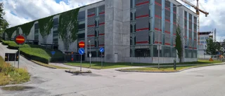 Mälarsjukhuset får fler p-platser – och större