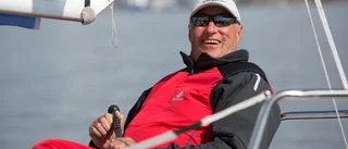 Kung Harald tävlar i VM i segling