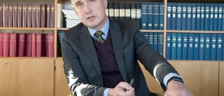 Hans uppdrag är att göra snygga avslut