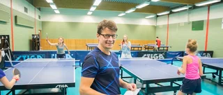 Pingistjejerna har blivit ett kompisgäng