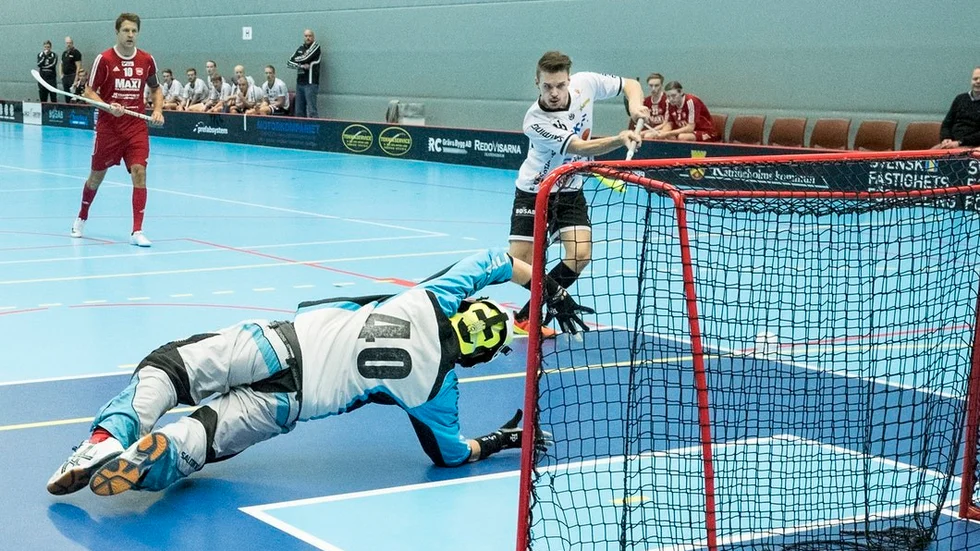 Jesper Kangosjärvi gjorde KIB:s två sista mål i segermatchen mot Standard. Nu väntar några dagars ovisshet innan det blir klart vilket lag KIB får möta i slutspelets play off 1 om en plats i division 1.