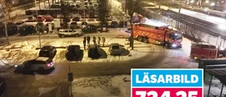 Ungdomsgäng misstänks ha tänt eld på bil i Nyfors