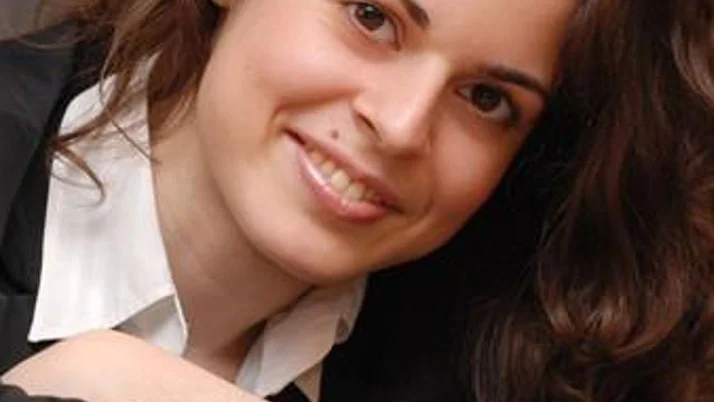 Världspianisten Zlata Chochieva gör ett återbesök under Musik i Gryt.