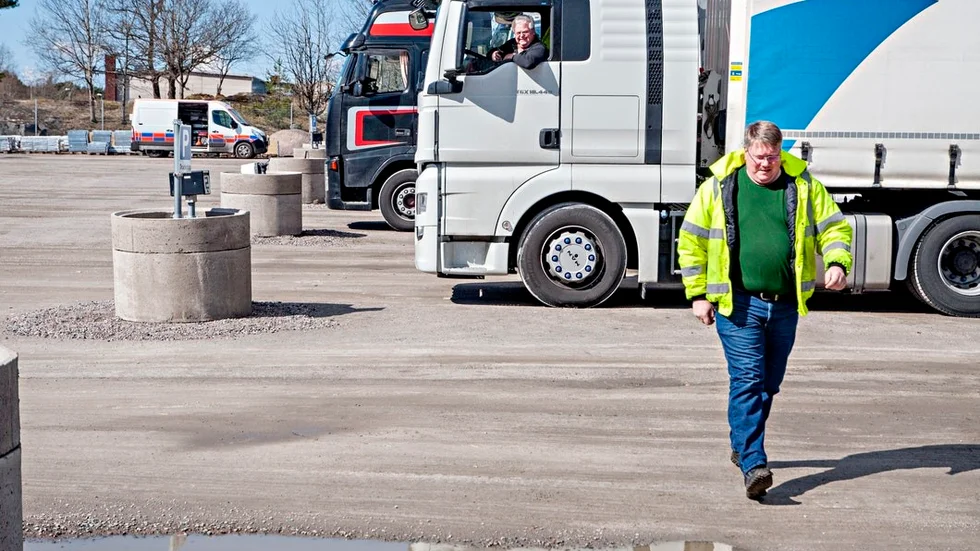 Thomas Schultz är lastbilschaufför från Berlin – men är en van besökare i Oxelösund och på SSAB. Han gillar att det finns både lunchrum, dusch och möjlighet att registrera sin ankomst på truckstoppet.
