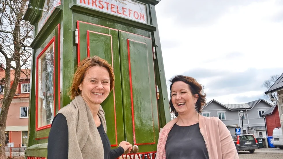 Kompisarna Veronica Carlson och Erica Fjellstedt anordnar Trosa second hand & vintage market för fjortonde gången. – Vi har givna roller och vet exakt var vi har varandra, säger Erica.