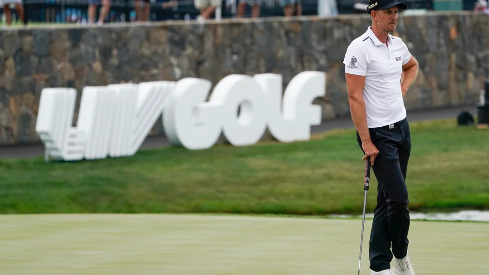 Henrik Stenson på 18:e hålets green på Donald Trumps bana i Bedminster, New Jersey.