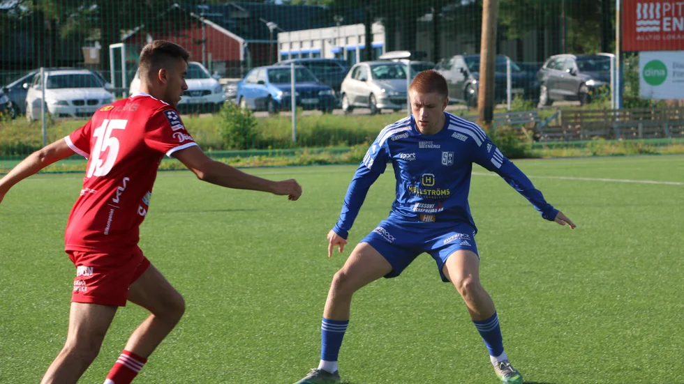 Högerbacken William Junkka stod för en fin insats.