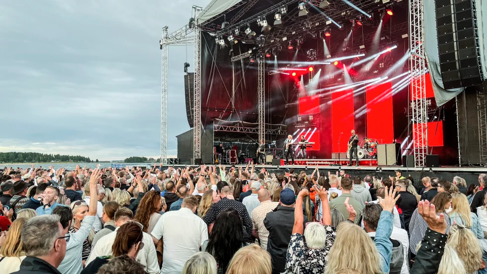 Tomas Ledin lockade 6 000 personer till strandscenen på Pite Havsbad förra sommaren. I år förväntas betydligt fler besöka.