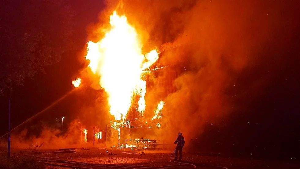 Folkets hus i Mörsil brann ned natten till fredagen.