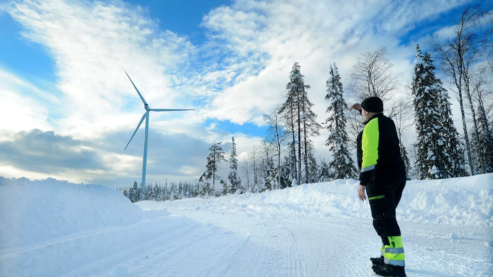 Vindkraftsparken i Maevaara i Tornedalen ägs av ett tyskt försäkringsbolag och har ett avtal om att leverera el till Google i Finland.