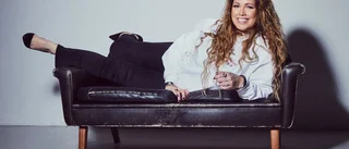 Klassfrågor dominerar i Mikaela Bleys nya kriminalroman