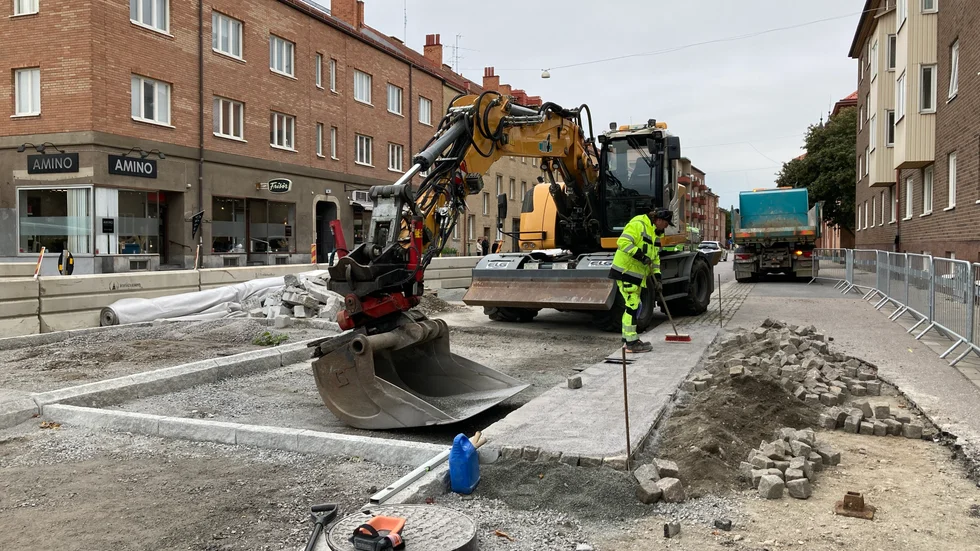 Informationen som kommunicerades ut på Eskilstuna kommuns hemsida var fel. "Vi har inte sagt något slutdatum utan har sagt september ut." Det säger Ara Gyliana, verksamhetschef på gatuavdelningen.