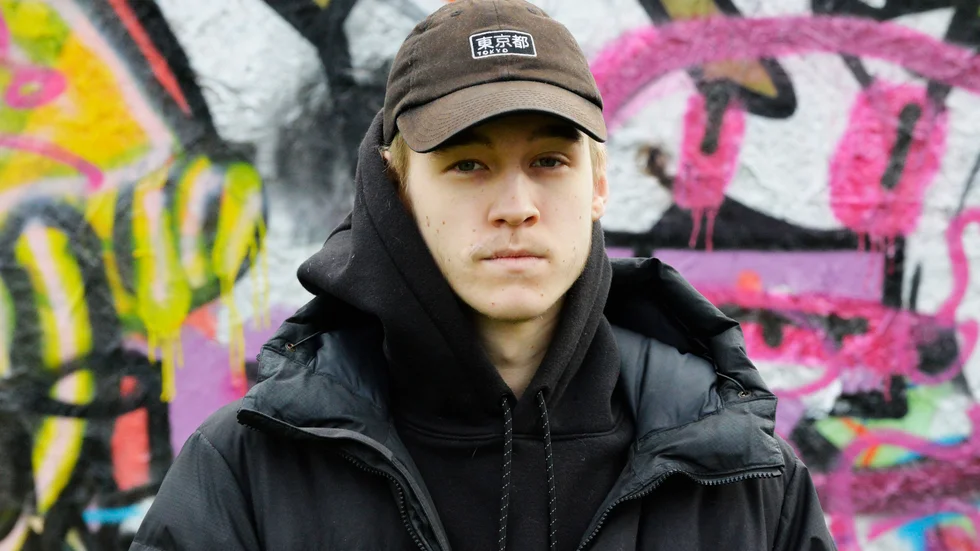 Petrus Lundberg, mer känd under artistnamnet ”Skeetchy”, är tillbaka med en ny singel vid namn ”Sorry”.