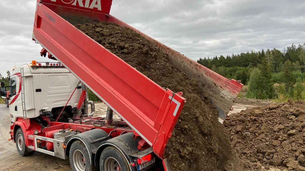 Markarbeten pågår bakom Eberspächer på Arnö industriområde. 