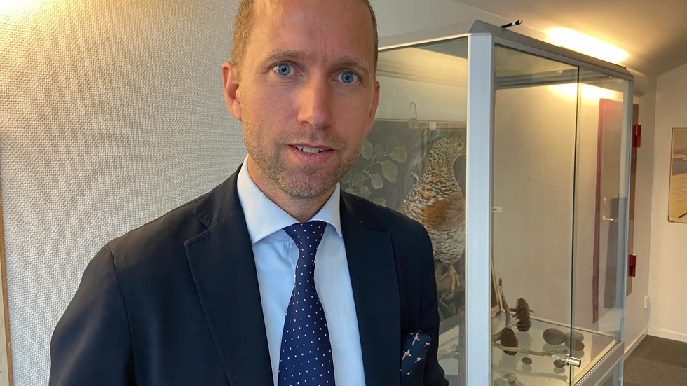 Jacob Högfeldt, kommunalråd och kommunstyrelsensordförande (M) i Strängnäs blir en av faddrarna till prins Julian.