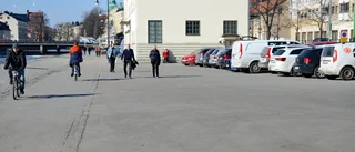 Lämna slottet och bygg ett nytt konstmuseum