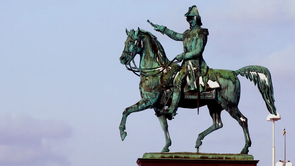 En tydlig maktmarkör. Ingen tvekan om att Carl XIV har makt och att makten ska visas upp. 