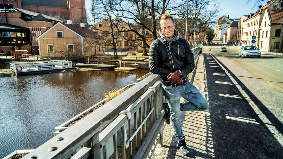 Efter 27 års arbete slog Johan Ståhl igenom i Talang och blir nu igenkänd på gatorna. "Men kändisskap har aldrig varit målet. För mig är ödmjukhet otroligt viktigt och jag har sagt till min fru Helena att om jag någon gång seglar iväg ska hon sparka mig så hårt på smalbenet hon bara kan."