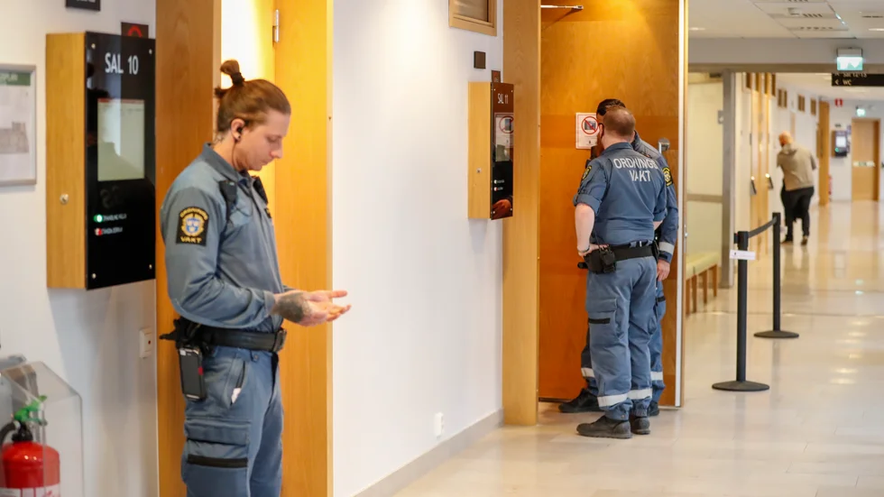 En uppmärksammad våldtäktsutredning i Uppsala läggs ned. Bilden är tagen i samband med häktningsförhandlingen. Arkivbild.