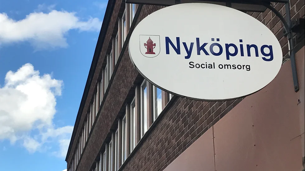 Personalläget är kritiskt inom kommunens äldreomsorg.