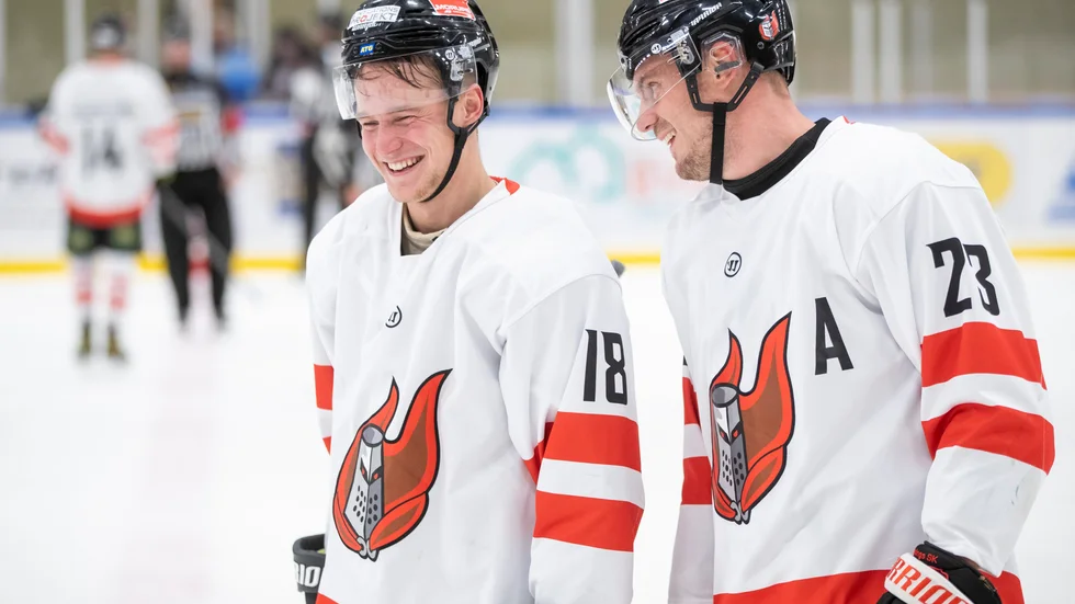 Isak Dahlin (till vänster) och Albin Ivarsson Hamberg blev båda två målskyttar när Nyköping vände dubbla tvåmålsunderlägen till en vital trepoängare i sexpoängsbataljen mot Sundsvall. 