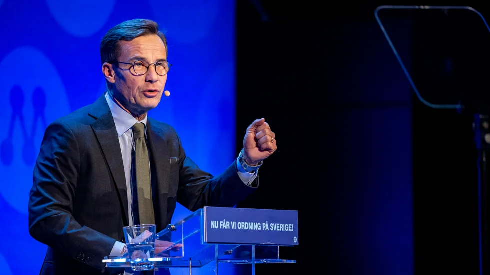 Moderaterna vill skärpa kraven på arbetskraftsinvandring - och får tummen upp av LO. Arkivbild.