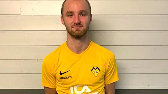 Samuel Degerstedt svarade för ett hattrick när Myckle 3–1-besegrade Clemensnäs.