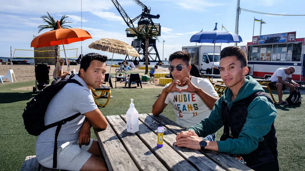Hussein Atayi, Ibrahim Rahimi och Ryun Amiri kommer hit rätt ofta och chillar.