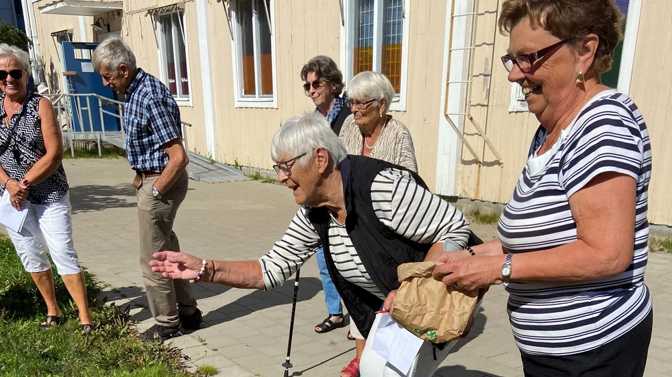 Piteå PRO:s tävling blev en het potatis. Många ville vara med och kasta.