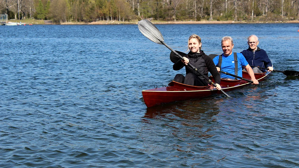 Tre generationers kajaktillverkare Nora, Kåre och Ingvar Ankervik från Vituddens kanotvarv, VKV.