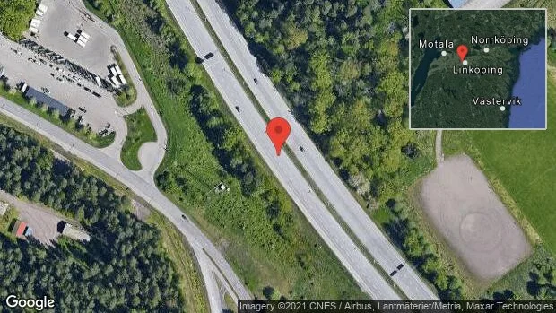 En personbil i trafikolycka